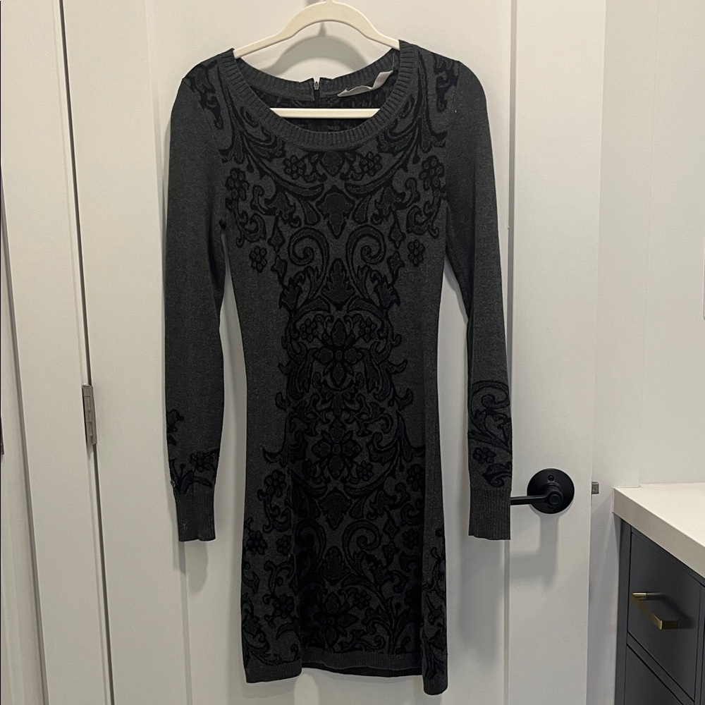 Athleta Elegant Black and Gray Long Sleeve Sweater Dress